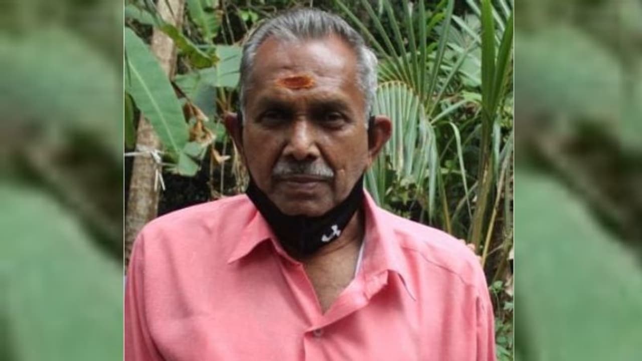 അതിർത്തി തർക്കം: ബന്ധുവിനെ ചവിട്ടിക്കൊന്നു; രക്തം കലർന്ന ഷർട്ടുമായി പ്രതി സ്റ്റേഷനിൽ അതിർത്തി തർക്കം: ബന്ധുവിനെ ചവിട്ടിക്കൊന്നു; രക്തം കലർന്ന ഷർട്ടുമായി പ്രതി സ്റ്റേഷനിൽ