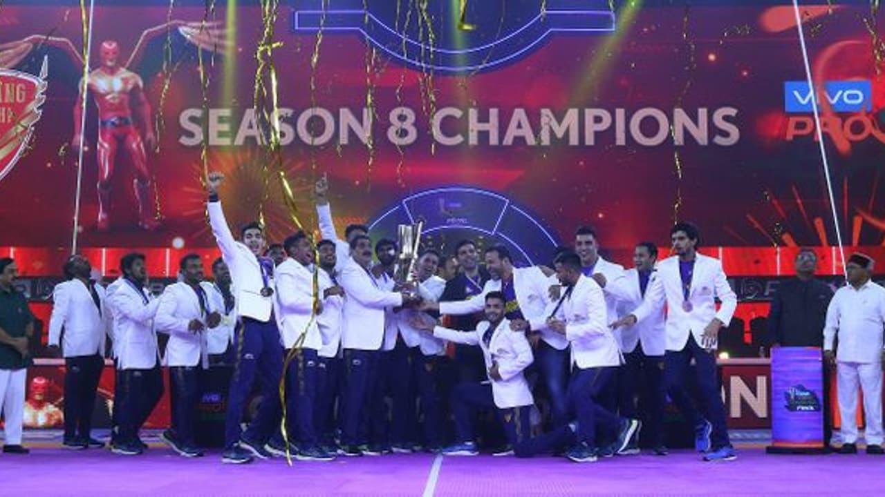 Dabang Delhi Champion ಪ್ರೊ ಕಬಡ್ಡಿ ಲೀಗ್ ಫೈನಲ್ ಪಂದ್ಯ ವಿಜೇತರಿಗೆ ಪದಕ ವಿತರಿಸಿದ ರಾಜ್ಯಪಾಲ ಗೆಹ್ಲೋಟ್ Dabang Delhi Champion ಪ್ರೊ ಕಬಡ್ಡಿ ಲೀಗ್ ಫೈನಲ್ ಪಂದ್ಯ ವಿಜೇತರಿಗೆ ಪದಕ ವಿತರಿಸಿದ ರಾಜ್ಯಪಾಲ ಗೆಹ್ಲೋಟ್