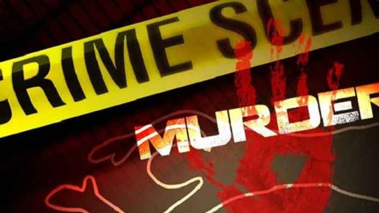 உடுமலையில் பயங்கரம்.. வீட்டில் தனியாக இருந்த பள்ளி மாணவி ரத்த வெள்ளத்தில் கழுத்தறுத்து படுகொலை.!