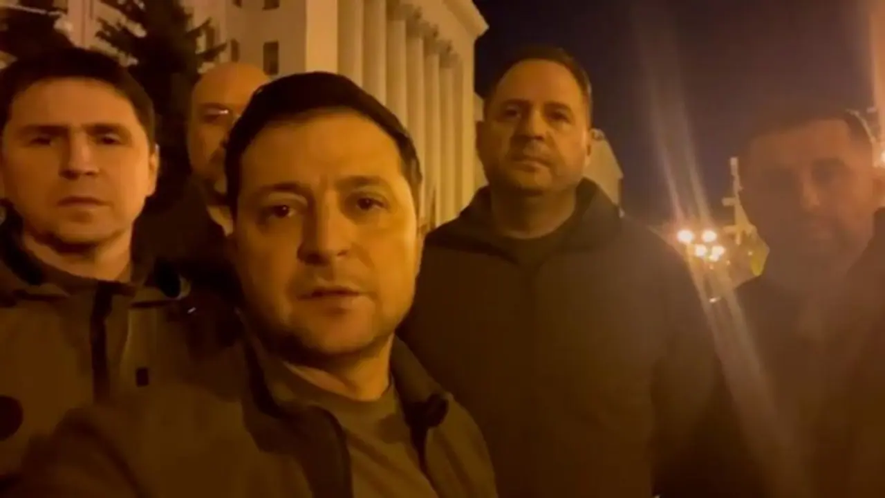 'We're all here, defending our Independence...' Ukraine President Zelesnkyy's late night message 'We're all here, defending our Independence...' Ukraine President Zelesnkyy's late night message