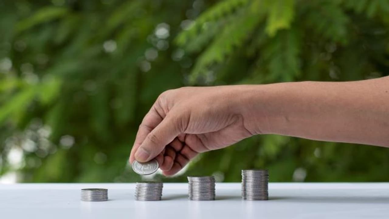 अगर 20 साल पहले इस शेयर में किया होता एक लाख का निवेश तो बन गए होते 6.5 करोड़ रुपए अगर 20 साल पहले इस शेयर में किया होता एक लाख का निवेश तो बन गए होते 6.5 करोड़ रुपए