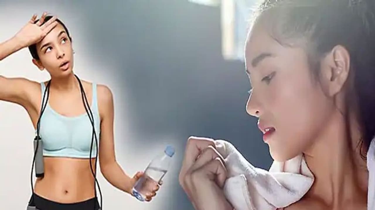 ముఖంపై విపరీతమైన చెమట.. కంట్రోల్ చేయడమెలా..? ముఖంపై విపరీతమైన చెమట.. కంట్రోల్ చేయడమెలా..?