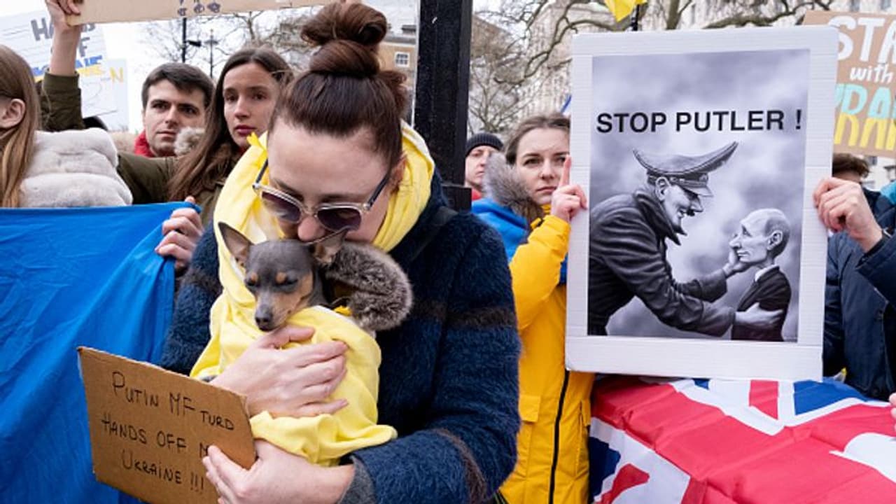 रूस द्वारा यूक्रेन पर हमले के विरोध में प्रदर्शन, रूस में अबतक 5500 लोगों को किया जा चुका अरेस्ट