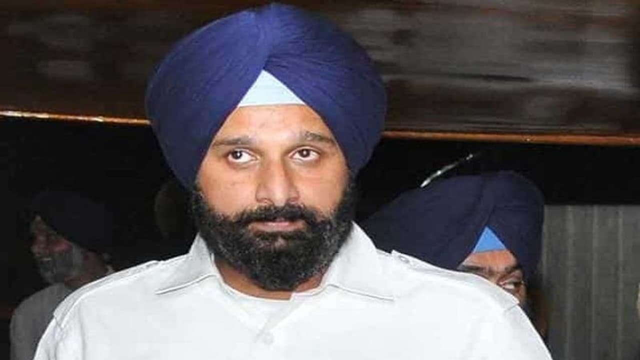 मजीठिया की जेल लाइफ: अध्यात्म और मेडिटेशन से कट रहा वक्त, किसी से नहीं मिल रहे