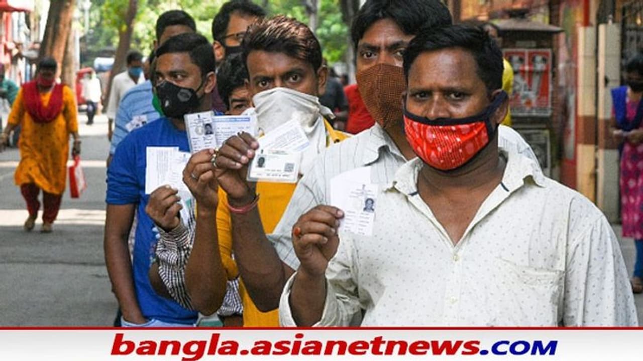 Murshidabad Municipal Election 2022 Live: জঙ্গিপুর পুরসভার ১৬ নম্বর ওয়ার্ডের ৩টি বুথে ইভিএম ভাঙচুরের অভিযোগ Murshidabad Municipal Election 2022 Live: জঙ্গিপুর পুরসভার ১৬ নম্বর ওয়ার্ডের ৩টি বুথে ইভিএম ভাঙচুরের অভিযোগ