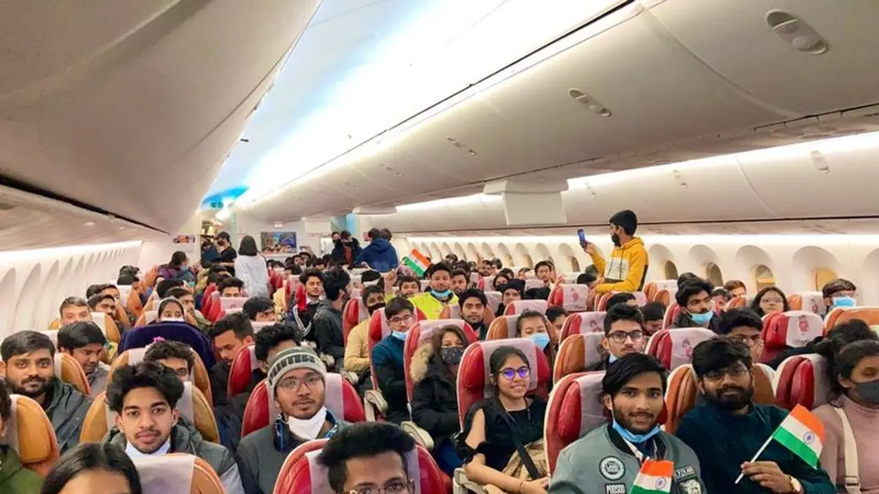 Russia Ukraine Crisis: ಗಡಿಯಲ್ಲೀಗ ನೈಜೀರಿಯಾ ವಿದ್ಯಾರ್ಥಿಗಳ ಕಾಟ! Russia Ukraine Crisis: ಗಡಿಯಲ್ಲೀಗ ನೈಜೀರಿಯಾ ವಿದ್ಯಾರ್ಥಿಗಳ ಕಾಟ!