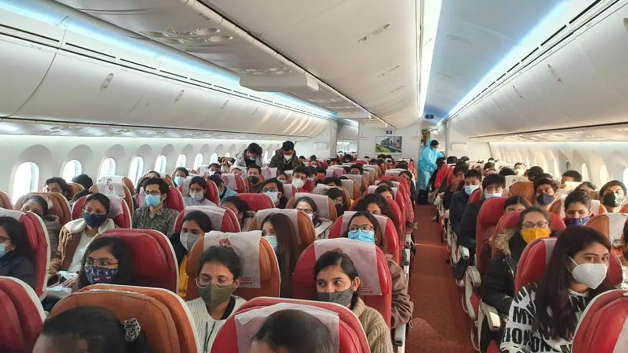 ഓപ്പറേഷൻ ഗംഗ; രണ്ട് വിമാനങ്ങൾ കൂടി യുക്രൈനിലേക്ക്; റഷ്യൻ അതിർത്തി വഴി രക്ഷാദൗത്യം വേണമെന്നാവശ്യം ഓപ്പറേഷൻ ഗംഗ; രണ്ട് വിമാനങ്ങൾ കൂടി യുക്രൈനിലേക്ക്; റഷ്യൻ അതിർത്തി വഴി രക്ഷാദൗത്യം വേണമെന്നാവശ്യം