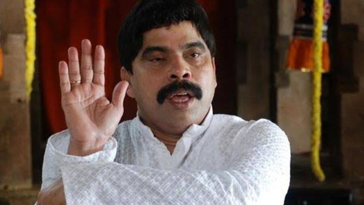 அடேங்கப்பா.. காங்கிரஸ் பவர் கூடுதே..! பவர் ஸ்டார் இணைஞ்சுட்டாரு..! அடேங்கப்பா.. காங்கிரஸ் பவர் கூடுதே..! பவர் ஸ்டார் இணைஞ்சுட்டாரு..!