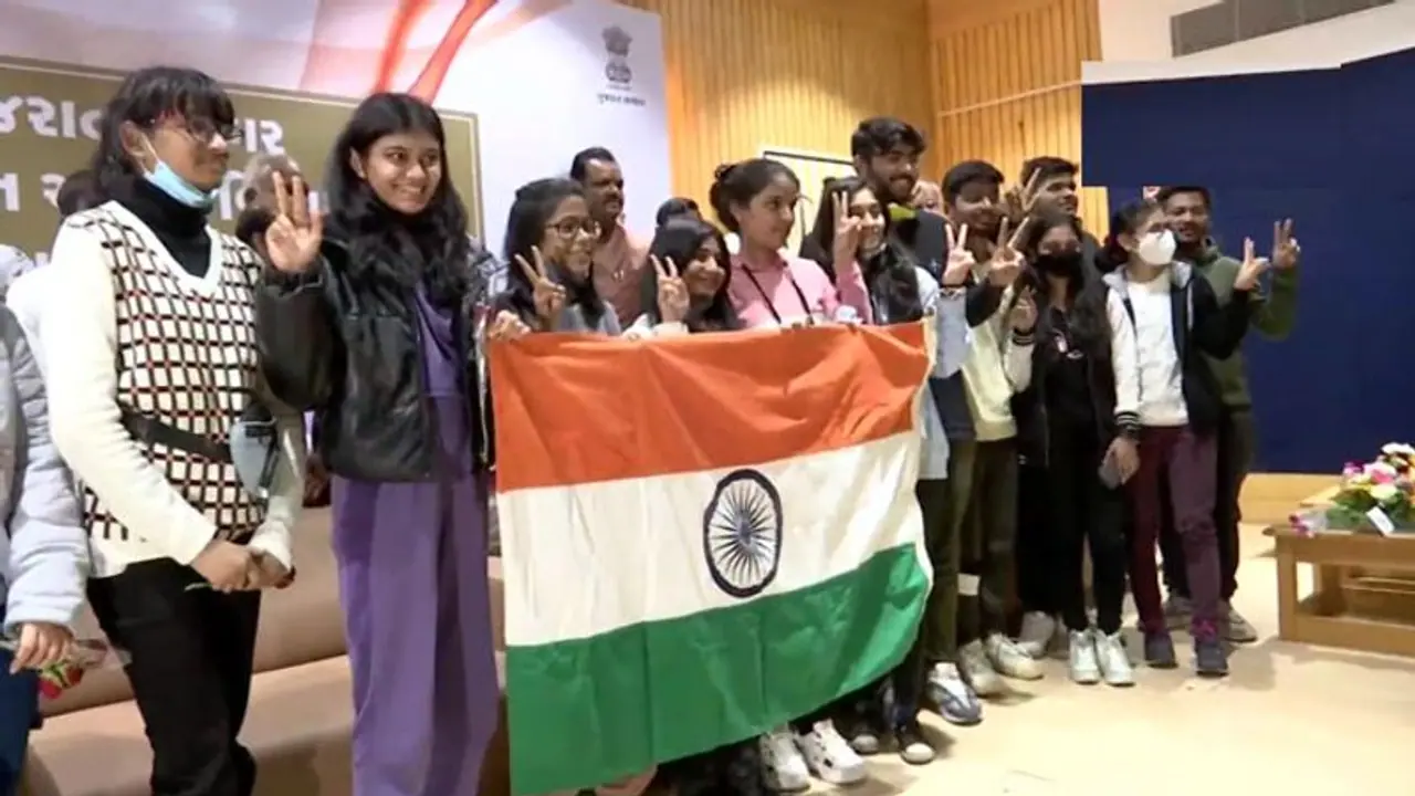 Russia Ukraine war:एयर इंडिया का टिकट 3 गुना महंगा, छत्तीसगढ़ बिहार महाराष्ट्र गुजरात के छात्र लौटे