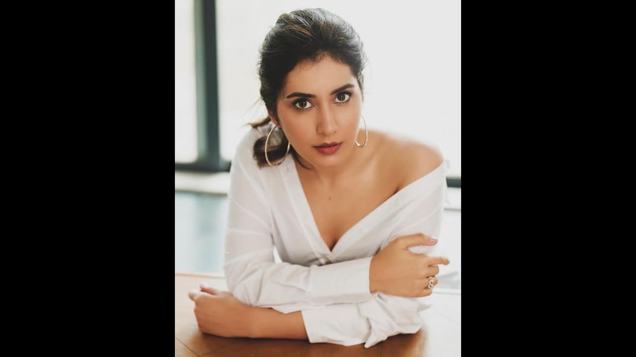 Raashikhanna Clarity Note: నాపై తప్పుడు ప్రచారం ఆపండి.. రాశీఖన్నా వార్నింగ్ నోట్ వైరల్ Raashikhanna Clarity Note: నాపై తప్పుడు ప్రచారం ఆపండి.. రాశీఖన్నా వార్నింగ్ నోట్ వైరల్