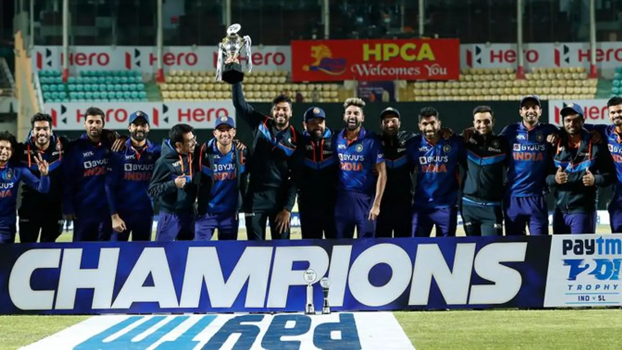 Annual ICC T20I Rankings ರೋಹಿತ್ ಶರ್ಮಾ ನೇತೃತ್ವದ ಟೀಂ ಇಂಡಿಯಾ ಟಿ20ಯಲ್ಲಿ ನಂ.1 Annual ICC T20I Rankings ರೋಹಿತ್ ಶರ್ಮಾ ನೇತೃತ್ವದ ಟೀಂ ಇಂಡಿಯಾ ಟಿ20ಯಲ್ಲಿ ನಂ.1