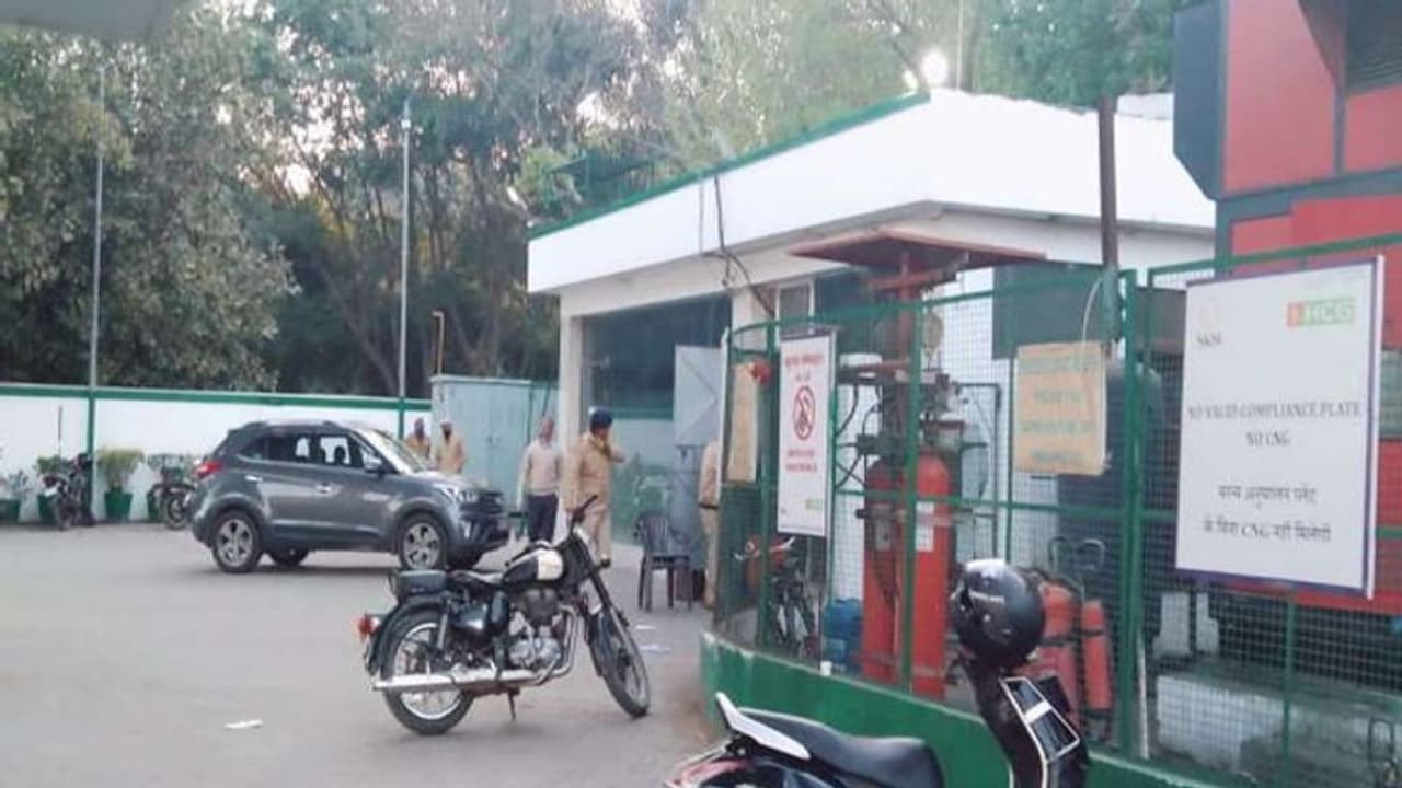 गुरुग्राम में CNG पंप के मैनेजर समेत तीन की हत्या, CCTV डिस्कनेक्ट करके वारदात, ना पैसे छुए, ना मोबाइल गुरुग्राम में CNG पंप के मैनेजर समेत तीन की हत्या, CCTV डिस्कनेक्ट करके वारदात, ना पैसे छुए, ना मोबाइल