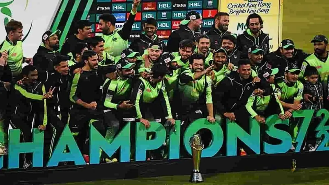 PSL 7: टी 20 लीग जीतने वाला सबसे युवा कप्तान बना यह खिलाड़ी, स्टीव स्मिथ का रिकॉर्ड तोड़ा PSL 7: टी 20 लीग जीतने वाला सबसे युवा कप्तान बना यह खिलाड़ी, स्टीव स्मिथ का रिकॉर्ड तोड़ा