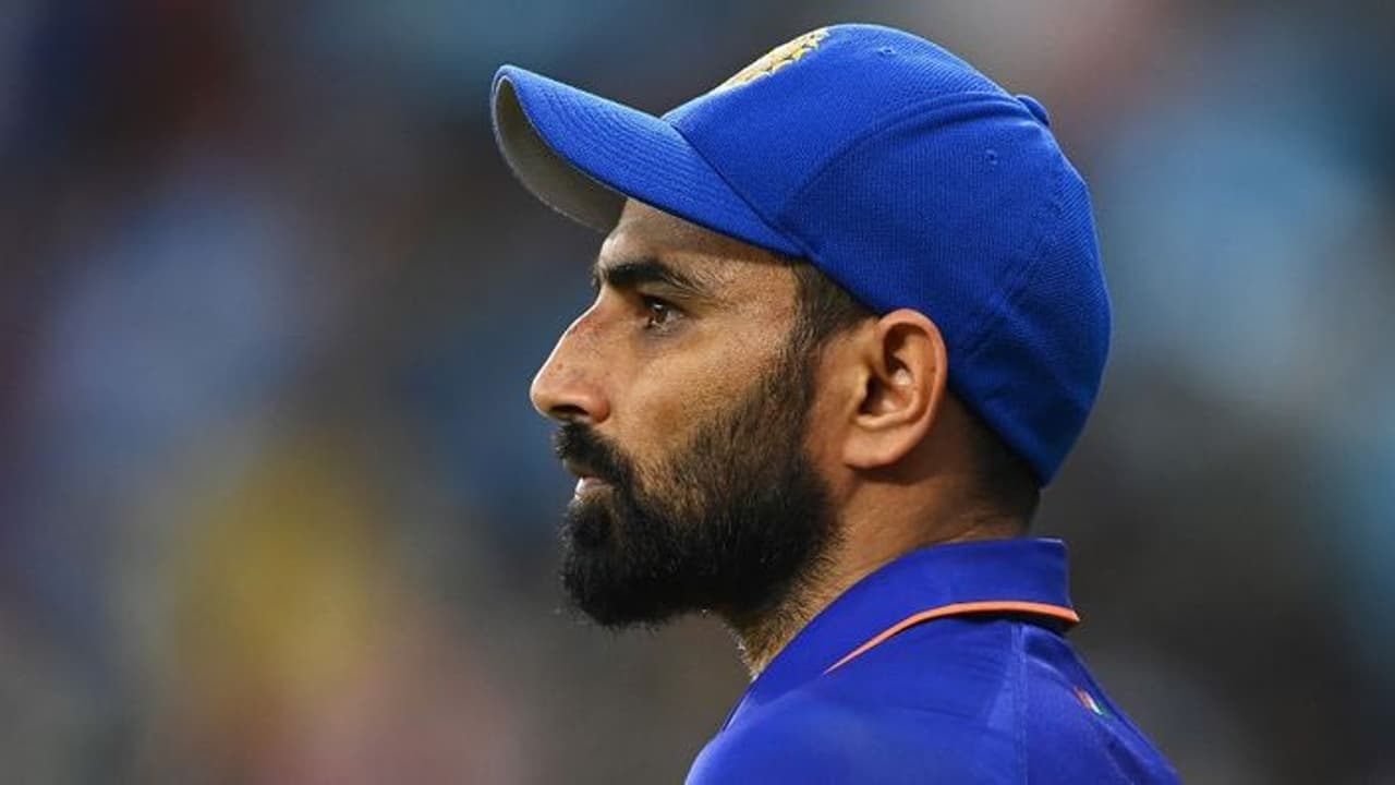 നാലു മാസം തന്നാല് അവനെ ഇന്ത്യയുടെ ഏറ്റവും മികച്ച ഓള് റൗണ്ടറാക്കാം, യുവപേസറെക്കുറിച്ച് ഷമി നാലു മാസം തന്നാല് അവനെ ഇന്ത്യയുടെ ഏറ്റവും മികച്ച ഓള് റൗണ്ടറാക്കാം, യുവപേസറെക്കുറിച്ച് ഷമി