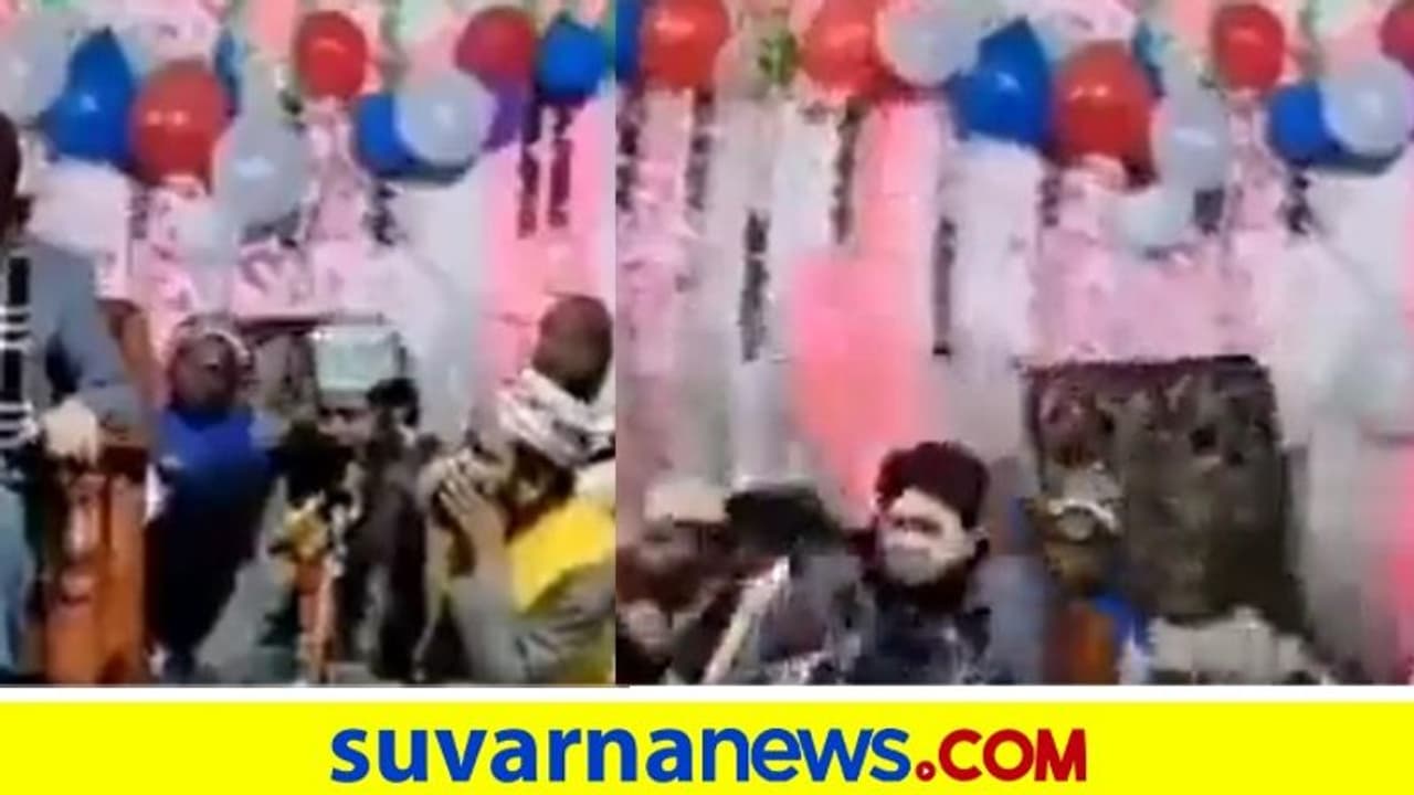 ಕವ್ವಾಲಿ ವೇಳೆ ಕುಸಿದ ವೇದಿಕೆ... ನಗು ಉಕ್ಕಿಸುತ್ತಿದೆ ನಂತರದ ದೃಶ್ಯ