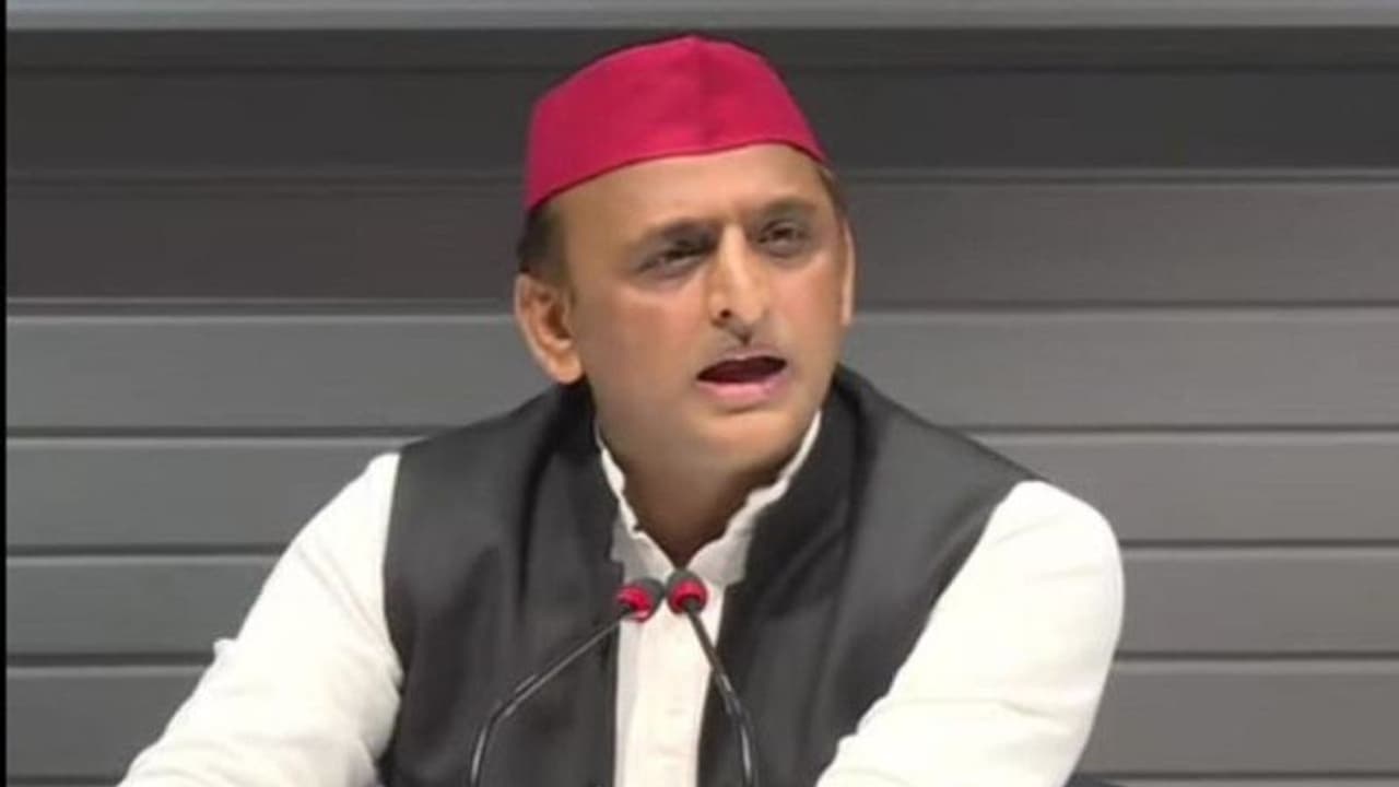 यूपी चुनाव: यूक्रेन में फंसे छात्रों को लेकर अखिलेश हुए हमलावर, कहा BJP कर रही है झूठी तारीफ, सच्चाई है भयावह यूपी चुनाव: यूक्रेन में फंसे छात्रों को लेकर अखिलेश हुए हमलावर, कहा BJP कर रही है झूठी तारीफ, सच्चाई है भयावह