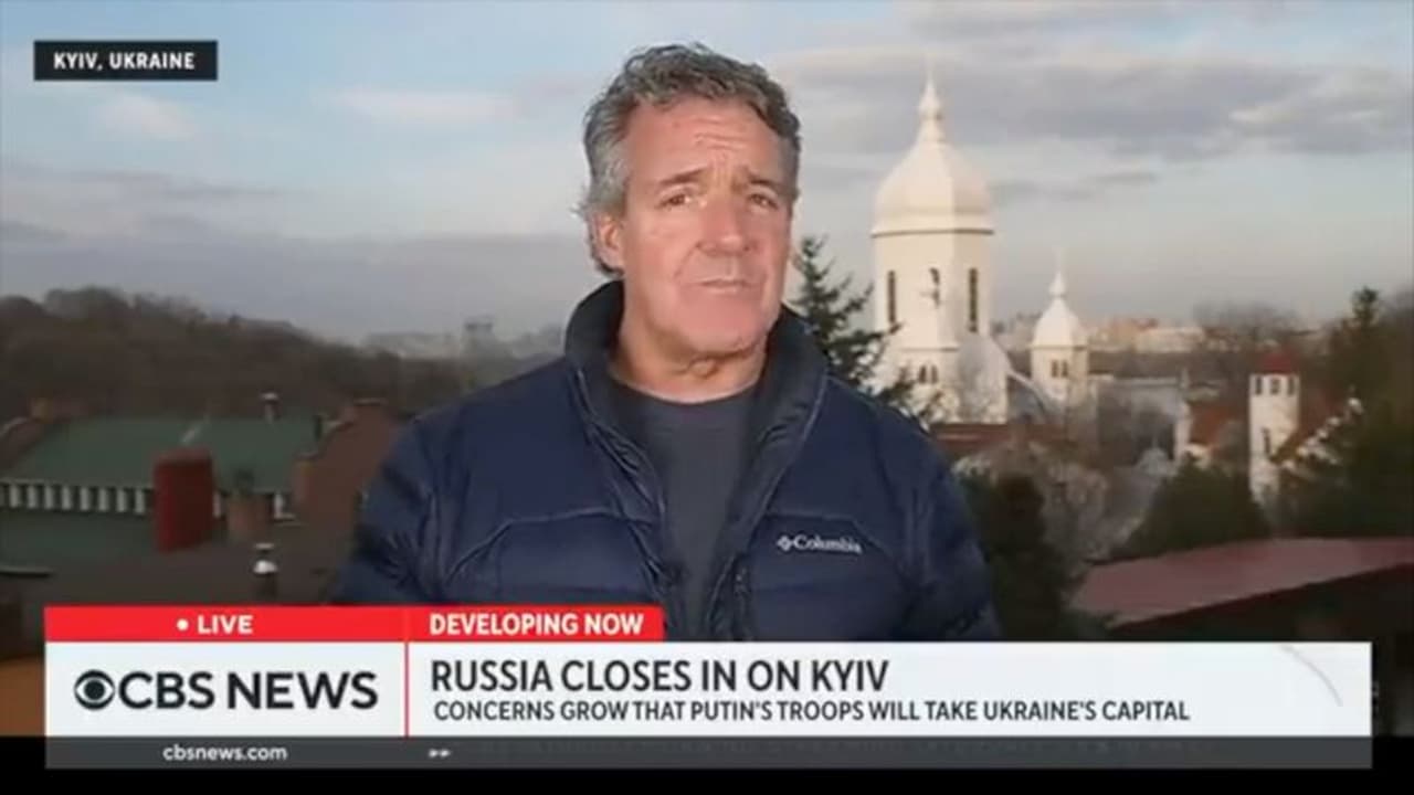 Ukraine crisis : 'അവർ സിറിയക്കാരല്ല, യുക്രൈനികളാണ്, വെളുത്തവരാണ്'; വംശീയ വിഷം നിറയുന്ന റിപ്പോർട്ടിങ്, ചർച്ച Ukraine crisis : 'അവർ സിറിയക്കാരല്ല, യുക്രൈനികളാണ്, വെളുത്തവരാണ്'; വംശീയ വിഷം നിറയുന്ന റിപ്പോർട്ടിങ്, ചർച്ച