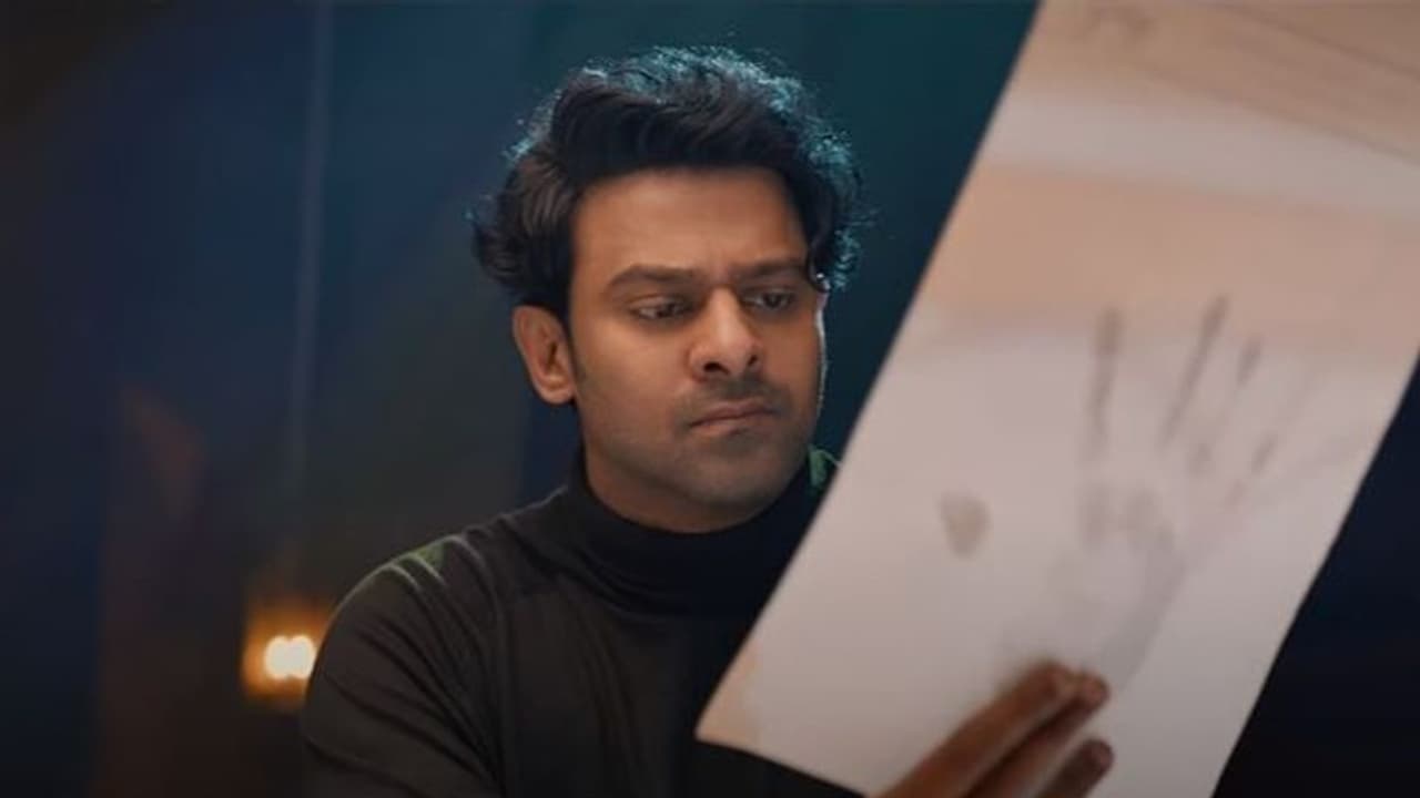 Radhe Shyam Release Trailer: చేయి చూసి ఒక్కొక్కరికి చుక్కలు చూపిస్తున్న ప్రభాస్.. ట్రైలర్ మైండ్ బ్లోయింగ్ Radhe Shyam Release Trailer: చేయి చూసి ఒక్కొక్కరికి చుక్కలు చూపిస్తున్న ప్రభాస్.. ట్రైలర్ మైండ్ బ్లోయింగ్