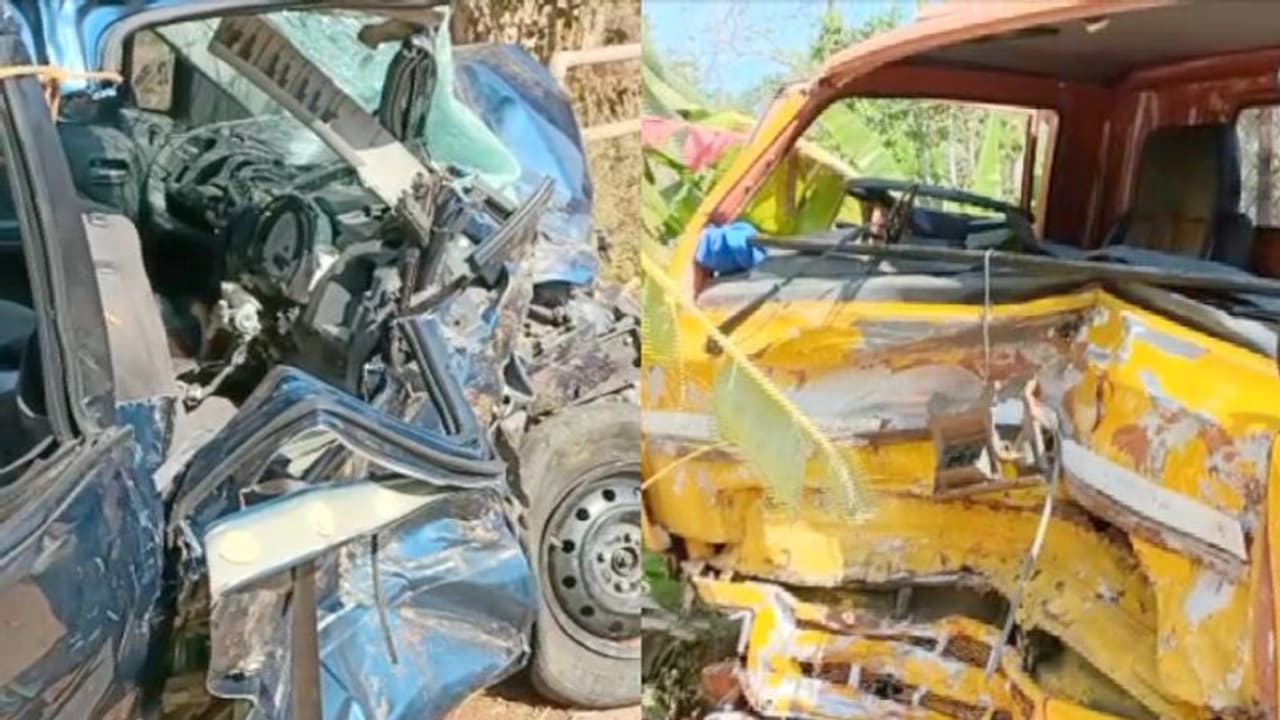 മൂവാറ്റുപുഴ മാറാടിയില് അപകടം പതിവ്; കാറും ലോറിയും കൂട്ടിയിടിച്ച് 2 പേര് മരിച്ചു, 3 പേര്ക്ക് ഗുരുതര പരിക്ക് മൂവാറ്റുപുഴ മാറാടിയില് അപകടം പതിവ്; കാറും ലോറിയും കൂട്ടിയിടിച്ച് 2 പേര് മരിച്ചു, 3 പേര്ക്ക് ഗുരുതര പരിക്ക്