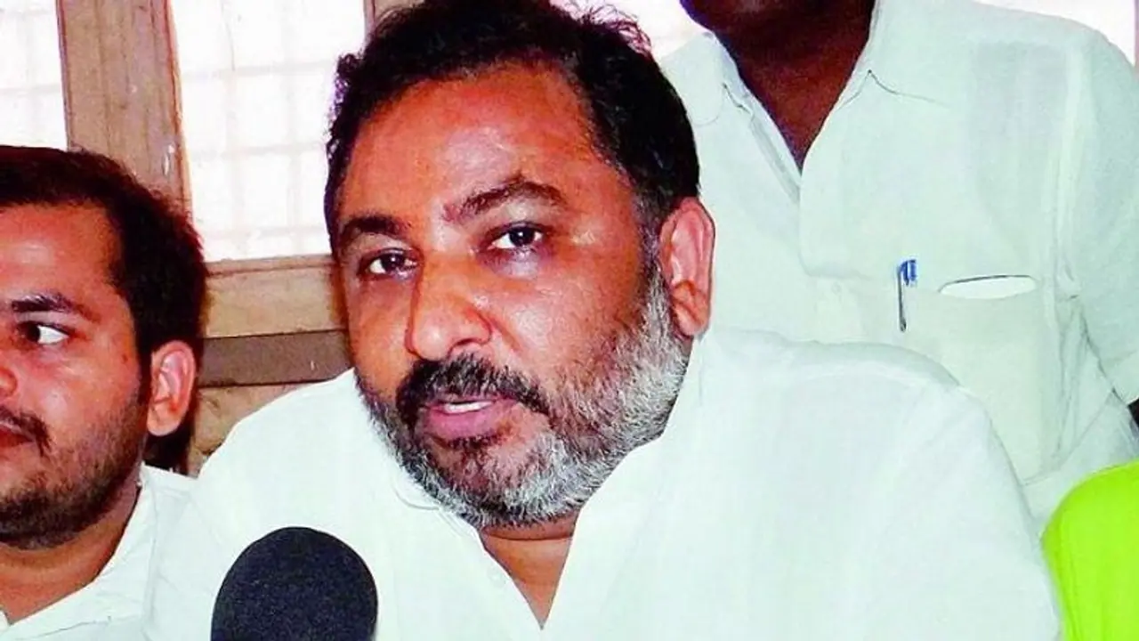 बसों में साफ सफाई की व्यवस्था के साथ किया जाए ये काम, परिवाहन राज्यमंत्री दयाशंकर ने दिए निर्देश