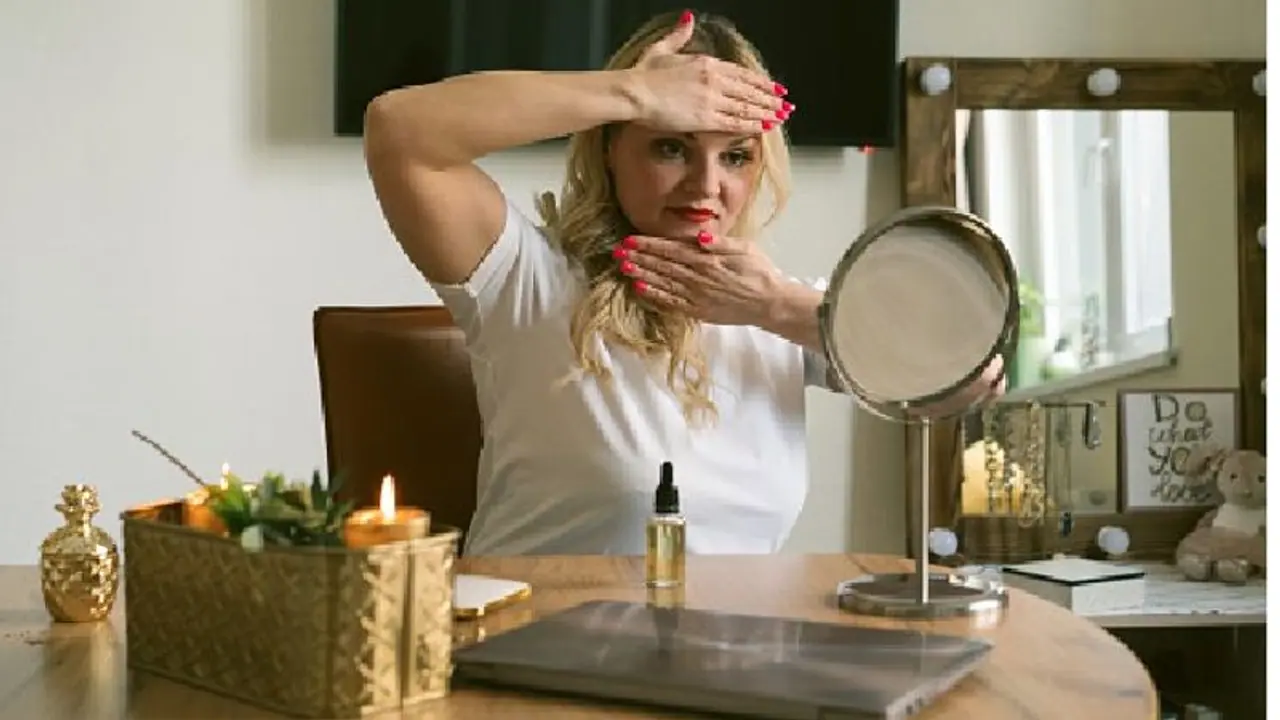 বলিরেখা দূর হবে ফেসিয়াল এক্সারসাইজের গুণে, জেনে নিন কীভাবে এক্সারসাইজ করবেন