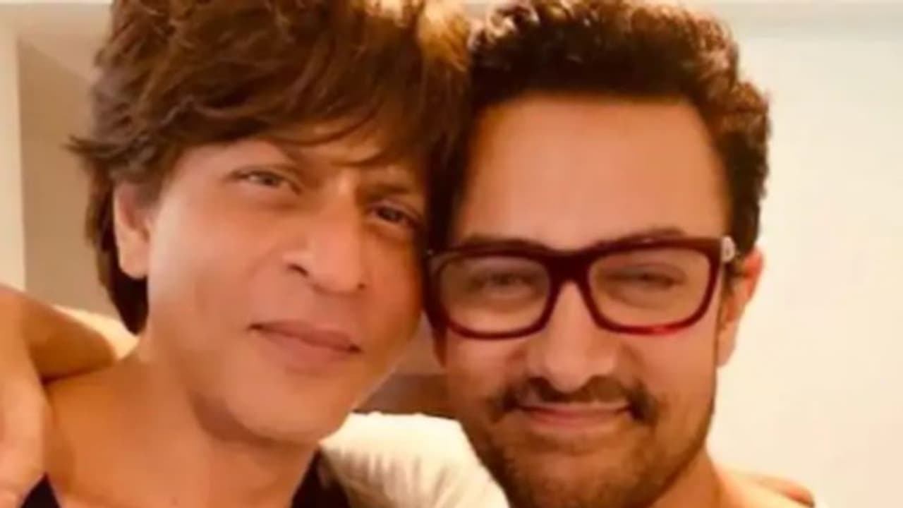 Shah Rukh Khan : 'ആമിറിന്റെ ലാല് സിംഗ് ഛദ്ദ കണ്ടോ?', രസികൻ മറുപടിയുമായി ഷാരൂഖ് ഖാൻ Shah Rukh Khan : 'ആമിറിന്റെ ലാല് സിംഗ് ഛദ്ദ കണ്ടോ?', രസികൻ മറുപടിയുമായി ഷാരൂഖ് ഖാൻ