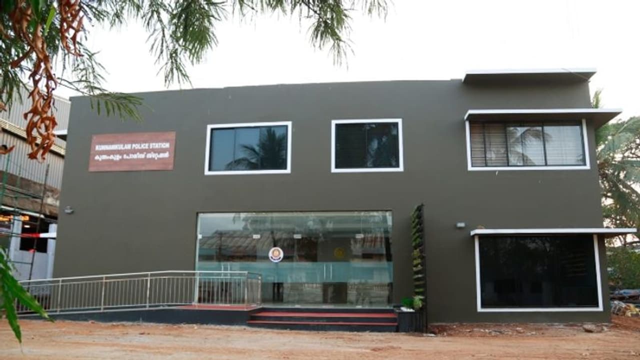 പുത്തൻ ലുക്കിൽ കുന്നംകുളം പൊലീസ് സ്റ്റേഷൻ: ഉദ്ഘാടനം ഞായറാഴ്ച