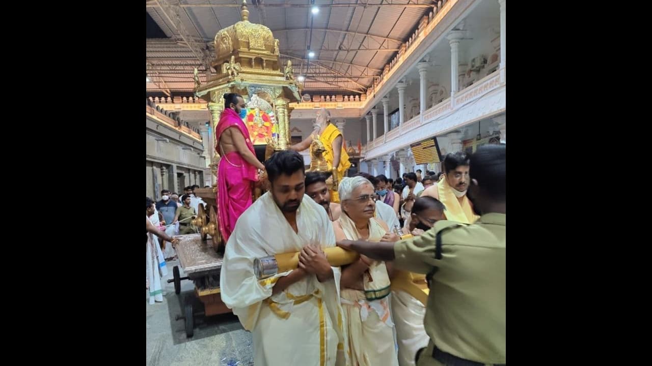 ভারতে কি ক্রমশ কমছে হিন্দুদের সংখ্যা, ১০টি রাজ্যে সংখ্যালঘু তকমার দাবি মোদী সরকারের ভারতে কি ক্রমশ কমছে হিন্দুদের সংখ্যা, ১০টি রাজ্যে সংখ্যালঘু তকমার দাবি মোদী সরকারের