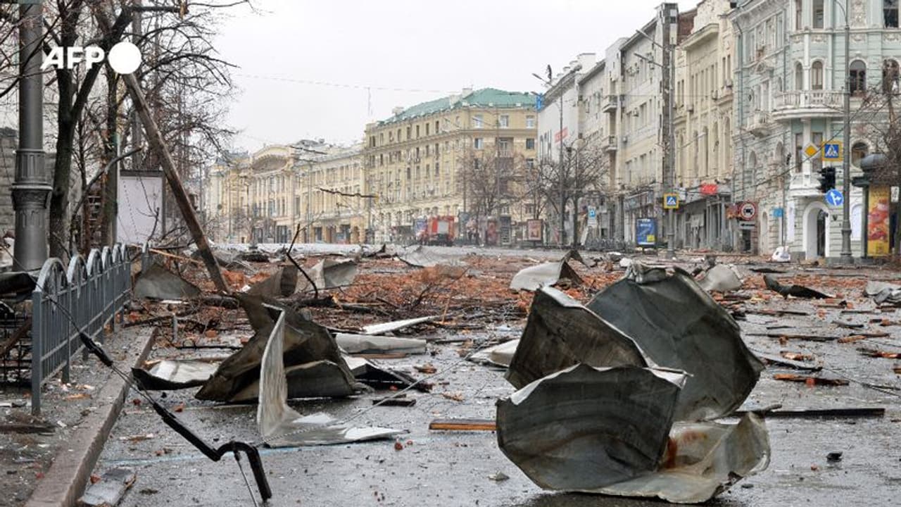 रूस से तेल आयात को लेकर बंटा ईयू: ब्रिटेन ने लिया इस शर्त को पूरा करते ही प्रतिबंध हटाने का निर्णय रूस से तेल आयात को लेकर बंटा ईयू: ब्रिटेन ने लिया इस शर्त को पूरा करते ही प्रतिबंध हटाने का निर्णय