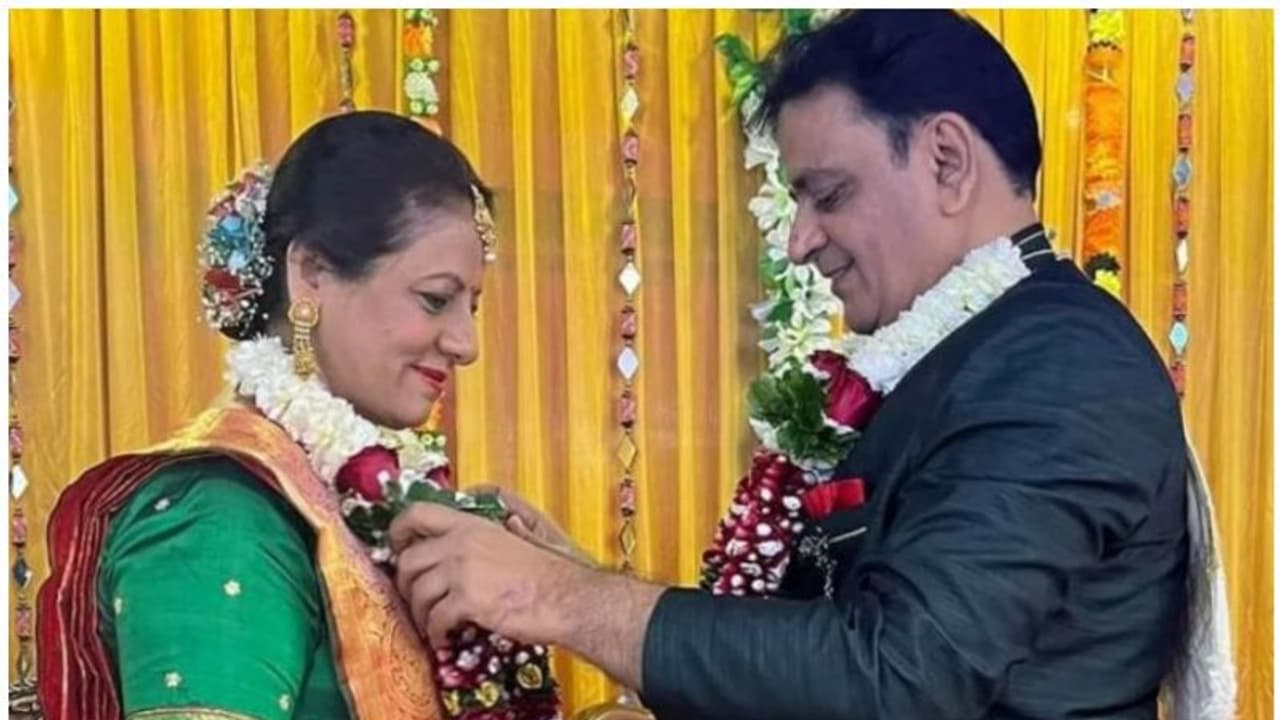 Marriage : ക്യാൻസറിനെ അതിജീവിച്ചു, അച്ഛന്റെ മരണശേഷം അമ്മ ഒറ്റപ്പെട്ടു, ഒടുവിൽ വീണ്ടും പ്രണയം കണ്ടെത്തി