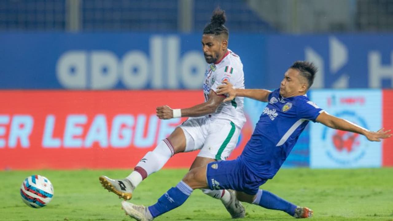 ISL 2021 22 : റോയ് കൃഷ്ണ ഇഫക്ട്; ഐഎസ്എല്ലില് എടികെ മോഹന് ബഗാന് പ്ലേ ഓഫില് ISL 2021 22 : റോയ് കൃഷ്ണ ഇഫക്ട്; ഐഎസ്എല്ലില് എടികെ മോഹന് ബഗാന് പ്ലേ ഓഫില്