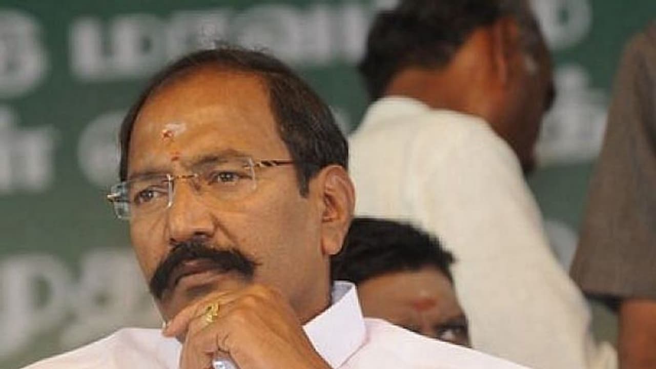 அதிகாரிகள் அமைச்சரிடம் பொய்யான தகவலை வழங்குகின்றனர் டெட்ரா பேக் குறித்து தங்கமணி கருத்து