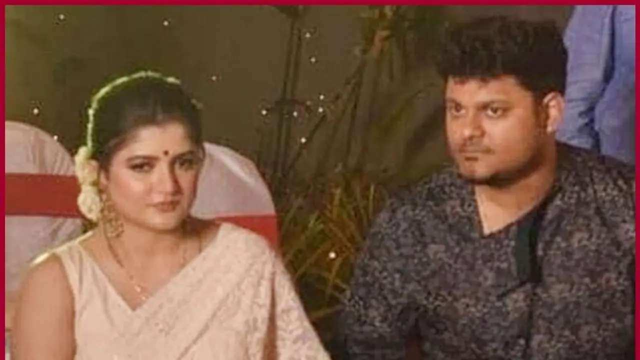  কেমন জীবনসঙ্গিনী পছন্দ প্রেমিক অভিরূপের, উত্তর শুনেই লজ্জায় রাঙা হলেন শ্রাবন্তী 