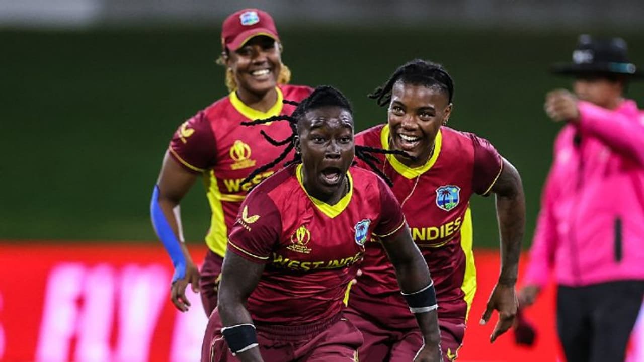 భారత్‌తో మ్యాచ్‌కు ముందు బార్బోడస్‌కు షాక్.. రిటైర్మెంట్ ప్రకటించిన డాటిన్.. పోతూ పోతూ విండీస్‌పై విమర్శలు