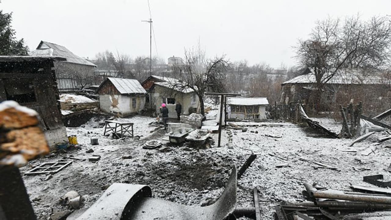 'সন্তানের নাম অপারেশন গঙ্গার নামানুসারে দেব' ইউক্রেন থেকে গর্ভবতী স্ত্রীকে উদ্ধারের পর প্রতিক্রিয়া এক ভারতীয়র 'সন্তানের নাম অপারেশন গঙ্গার নামানুসারে দেব' ইউক্রেন থেকে গর্ভবতী স্ত্রীকে উদ্ধারের পর প্রতিক্রিয়া এক ভারতীয়র