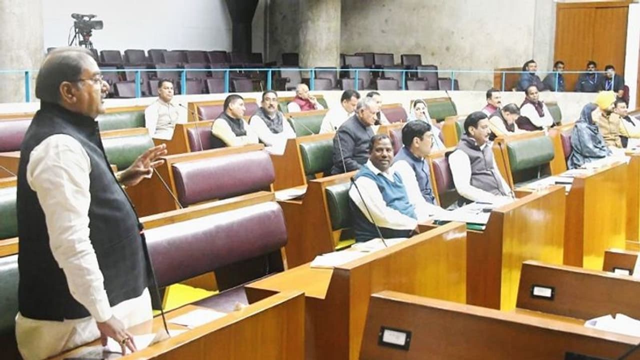 अभय चौटाला का खट्टर सरकार पर हमला, बोले जनता का भरोसा खो चुका भाजपा गठबंधन, गिनाए कारण और घोटाले अभय चौटाला का खट्टर सरकार पर हमला, बोले जनता का भरोसा खो चुका भाजपा गठबंधन, गिनाए कारण और घोटाले