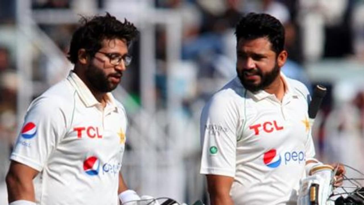 PAK vs AUS 1st Test : ഓസീസ് ബൗളര്മാര് നിഷ്പ്രഭം, ഇമാം ഉള് ഹഖിന് സെഞ്ചുറി; പാകിസ്ഥാന് മേല്ക്കൈ PAK vs AUS 1st Test : ഓസീസ് ബൗളര്മാര് നിഷ്പ്രഭം, ഇമാം ഉള് ഹഖിന് സെഞ്ചുറി; പാകിസ്ഥാന് മേല്ക്കൈ