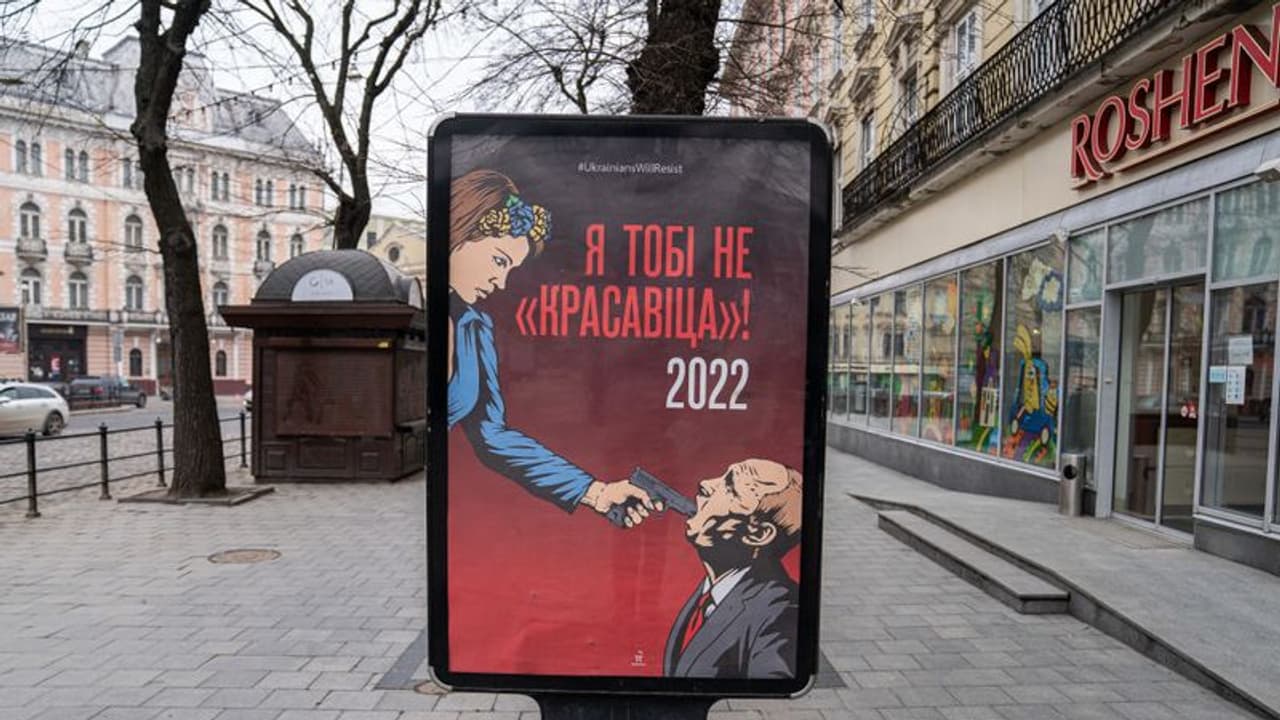 Russia Ukraine War : റഷ്യ യുക്രൈന് യുദ്ധം: ഇനി എന്തൊക്കെ സംഭവിക്കും, അഞ്ച് സാദ്ധ്യതകള് Russia Ukraine War : റഷ്യ യുക്രൈന് യുദ്ധം: ഇനി എന്തൊക്കെ സംഭവിക്കും, അഞ്ച് സാദ്ധ്യതകള്