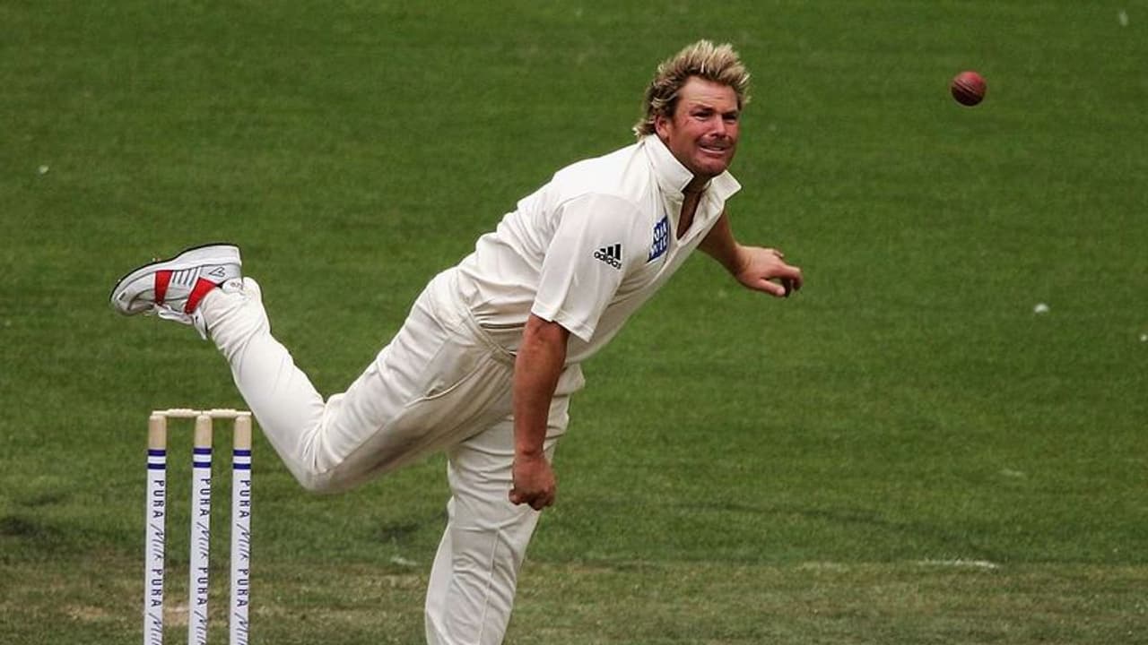 Shane Warne கெரியரில் அவரை கதறவிட்ட 2 வீரர்கள் இவங்கதான்! ஆனால் அவங்களுக்கு பந்துவீசத்தான் அவருக்கு புடிக்கும் Shane Warne கெரியரில் அவரை கதறவிட்ட 2 வீரர்கள் இவங்கதான்! ஆனால் அவங்களுக்கு பந்துவீசத்தான் அவருக்கு புடிக்கும்