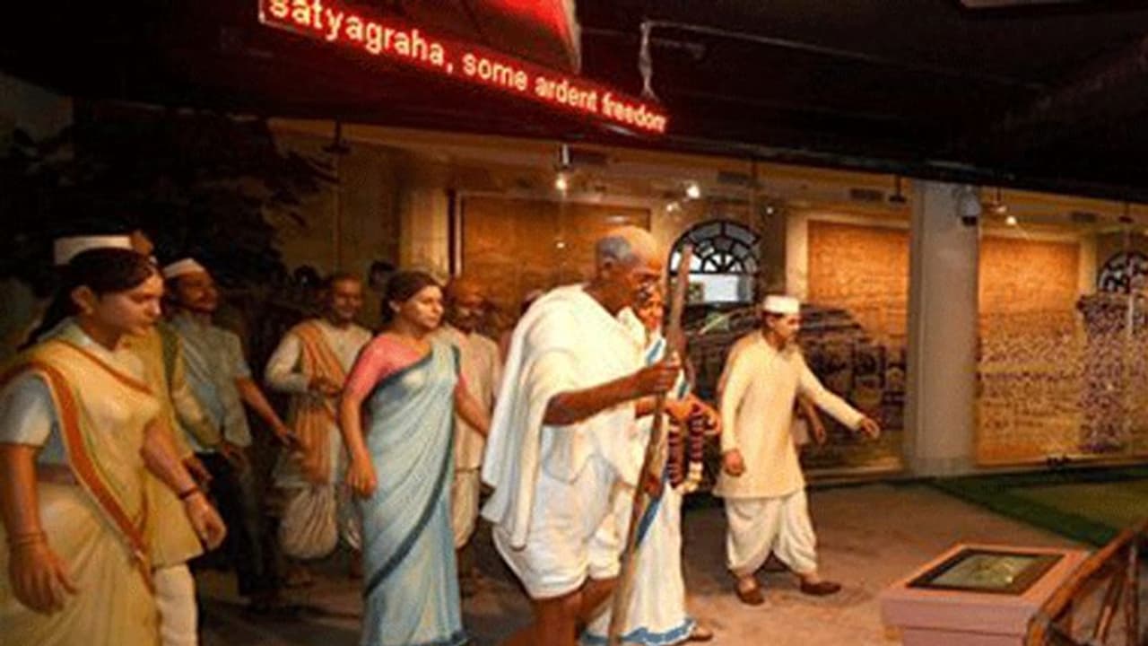 राष्ट्रपति भवन संग्रहालय और चेंज ऑफ गार्ड समारोह 8 मार्च से फिर जनता के लिए खुलेगा; ऑनलाइन कराएं बुकिंग राष्ट्रपति भवन संग्रहालय और चेंज ऑफ गार्ड समारोह 8 मार्च से फिर जनता के लिए खुलेगा; ऑनलाइन कराएं बुकिंग