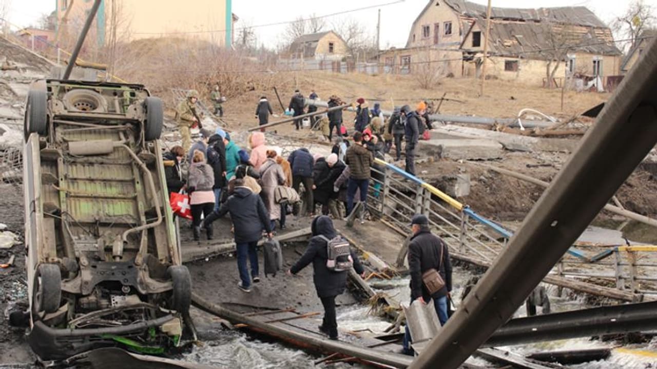 വെടിനിർത്തലിനിടെ റഷ്യ ആക്രമണം തുടരുന്നുവെന്ന് യുക്രെയ്ൻ; മാനുഷിക ഇടനാഴി സുരക്ഷിതമെന്ന് റഷ്യ വെടിനിർത്തലിനിടെ റഷ്യ ആക്രമണം തുടരുന്നുവെന്ന് യുക്രെയ്ൻ; മാനുഷിക ഇടനാഴി സുരക്ഷിതമെന്ന് റഷ്യ