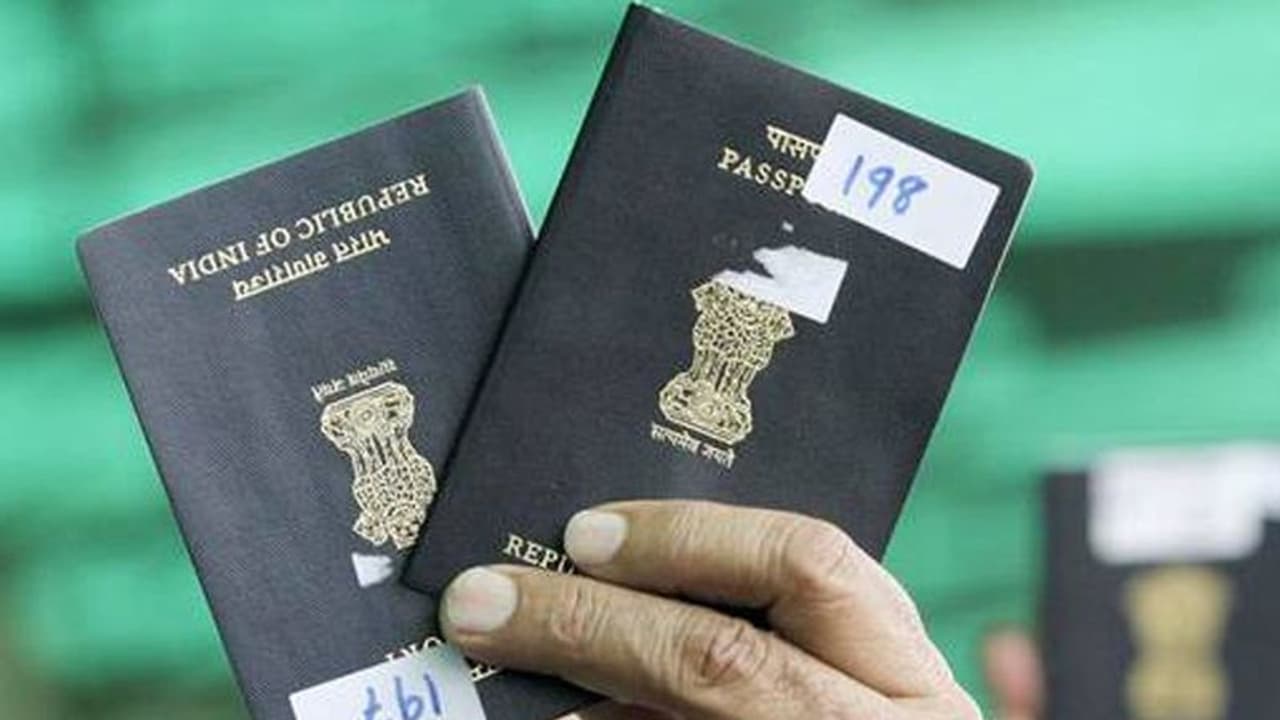 പാസ്പോര്ട്ടുകളുടെ കാര്യത്തില് പ്രത്യേക നിര്ദേശവുമായി കോണ്സുലേറ്റ് പാസ്പോര്ട്ടുകളുടെ കാര്യത്തില് പ്രത്യേക നിര്ദേശവുമായി കോണ്സുലേറ്റ്