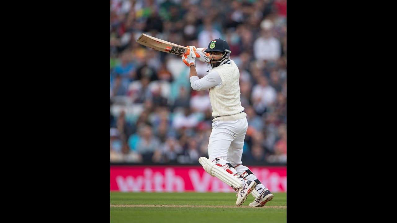 ICC Rankings: टेस्ट ऑलराउंडरों की सूची में फिर शीर्ष पर पहुंचे रवींद्र जडेजा, बाबर आजम ने भी लगाई लंबी छलांग