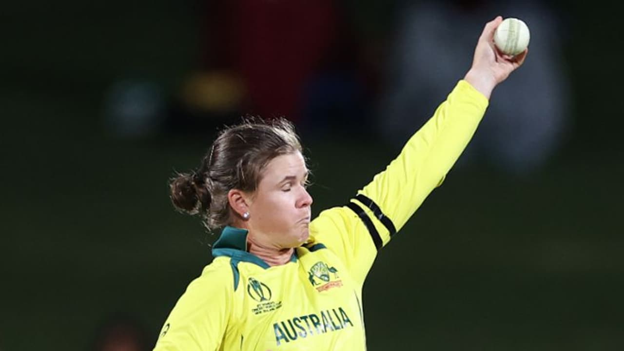 ICC Womens World Cup 2022 : സൂപ്പര്ഗ്ലൂ തോറ്റുപോകും! വണ്ടര് ഒറ്റകൈയന് റിട്ടേണ് ക്യാച്ചുമായി ജെസ് ജോനസന് ICC Womens World Cup 2022 : സൂപ്പര്ഗ്ലൂ തോറ്റുപോകും! വണ്ടര് ഒറ്റകൈയന് റിട്ടേണ് ക്യാച്ചുമായി ജെസ് ജോനസന്