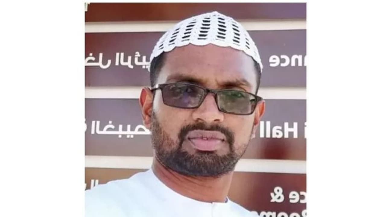 Expat Died: ജോലിക്കിടെ വീണ് പരിക്കേറ്റ പ്രവാസി മലയാളി മരിച്ചു Expat Died: ജോലിക്കിടെ വീണ് പരിക്കേറ്റ പ്രവാസി മലയാളി മരിച്ചു