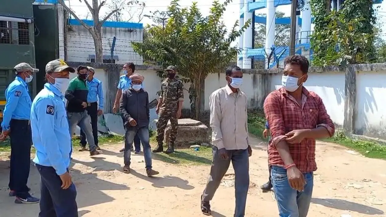 বড় সাফল্য পুলিশের, জঙ্গলমহলের মাওবাদী পোস্টারকাণ্ডে গ্রেফতার ১৪ বড় সাফল্য পুলিশের, জঙ্গলমহলের মাওবাদী পোস্টারকাণ্ডে গ্রেফতার ১৪