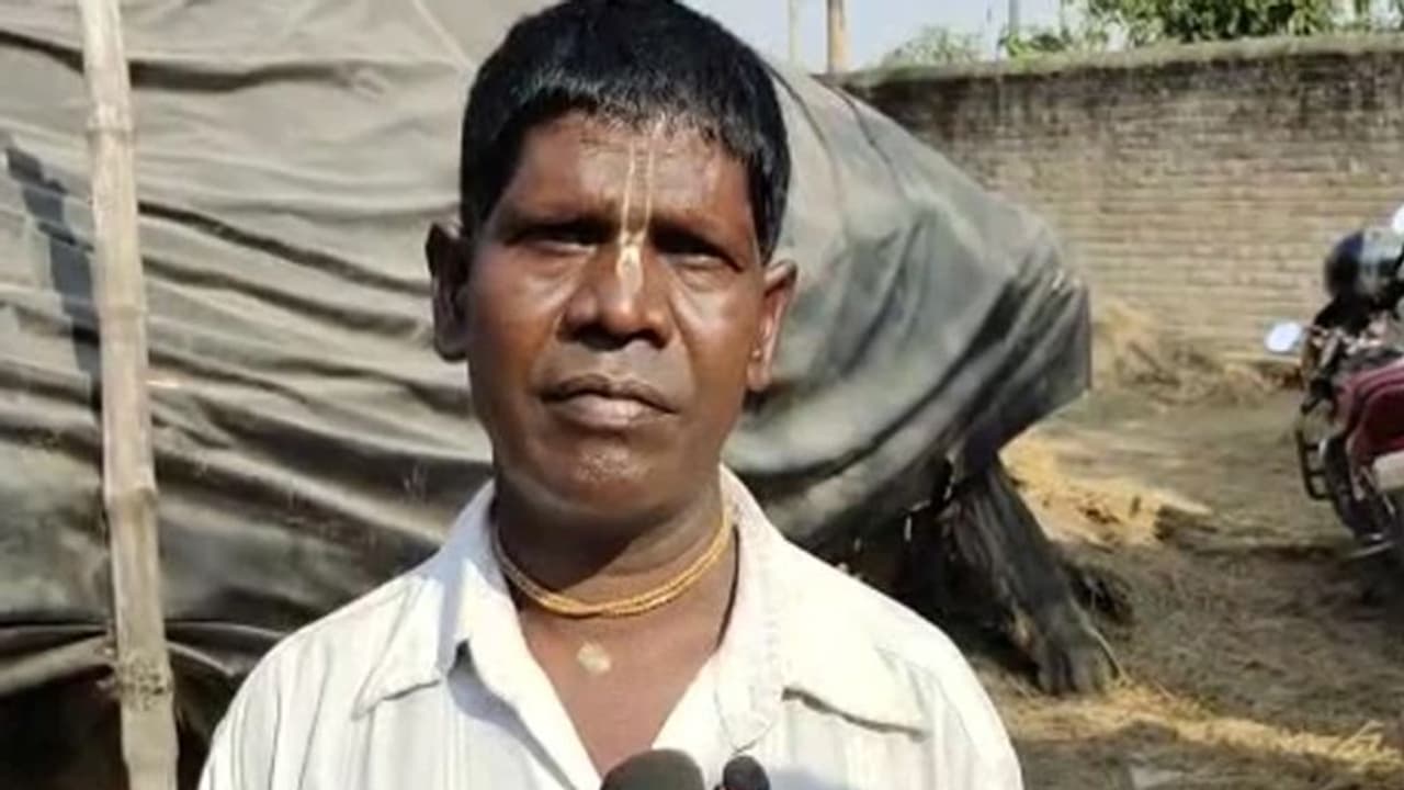 'कच्चा बादाम' सिंगर Bhuban Badyakar ने अपने एक्सिडेंट पर बना दिया नया गाना, वायरल हो रहा Amar Notun Gari 'कच्चा बादाम' सिंगर Bhuban Badyakar ने अपने एक्सिडेंट पर बना दिया नया गाना, वायरल हो रहा Amar Notun Gari