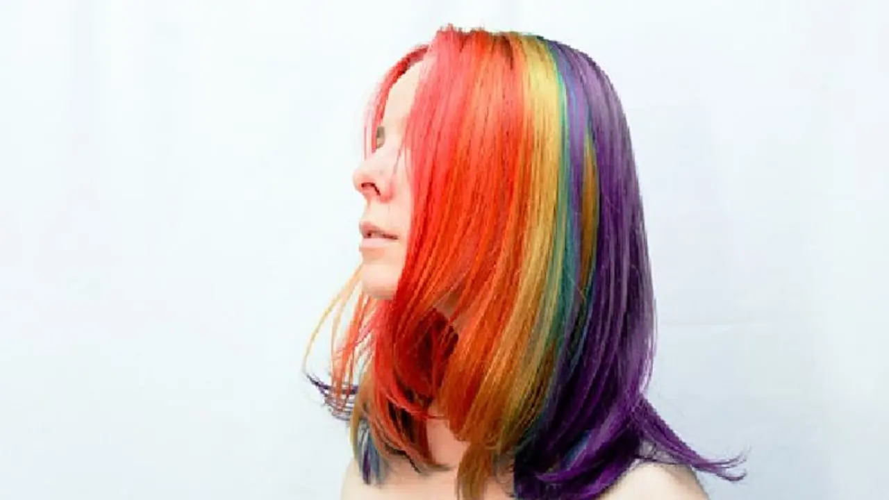 কালার চুলে যত্ন নিতে মেনে চলুন এই বিশেষ টোটকা, জেনে নিন কী কী করলে চুল ভালো থাকবে