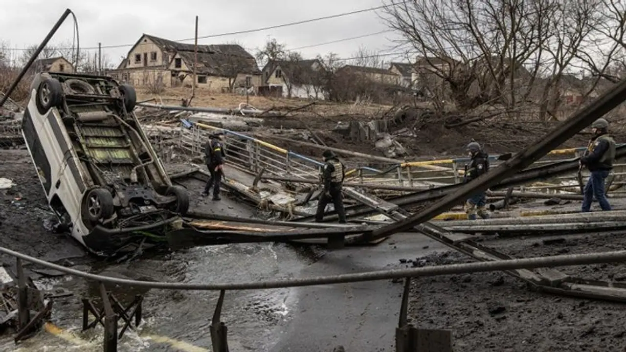 रूस का दावा 2,203 यूक्रेनी सैन्य ठिकाने हुए तबाह, 93 विमान किए नष्ट रूस का दावा 2,203 यूक्रेनी सैन्य ठिकाने हुए तबाह, 93 विमान किए नष्ट