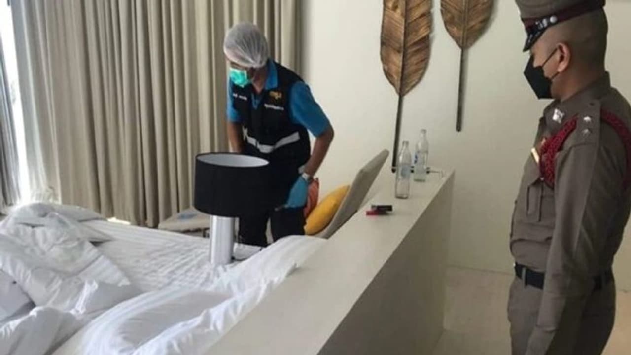 Shane Warne: ஷேன் வார்ன் அறை முழுக்க ரத்தக்கறை.. தாய்லாந்து போலீஸ் தகவல் Shane Warne: ஷேன் வார்ன் அறை முழுக்க ரத்தக்கறை.. தாய்லாந்து போலீஸ் தகவல்